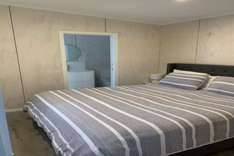 Photo of property in 16 Springtime Crescent, Stanmore Bay, Whangaparaoa, 0932