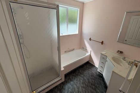 Photo of property in 6 Massey Place, Masterton, 5810