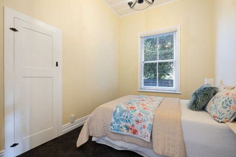 Photo of property in 128 Victoria Street, Cambridge, 3434