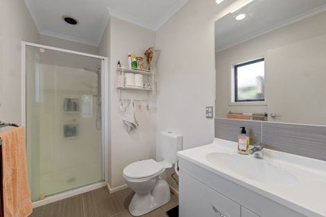 Photo of property in 2 Shaun Close, Papamoa Beach, Papamoa, 3118