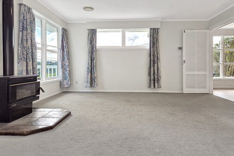 Photo of property in 10 Voltaire Street, Karori, Wellington, 6012