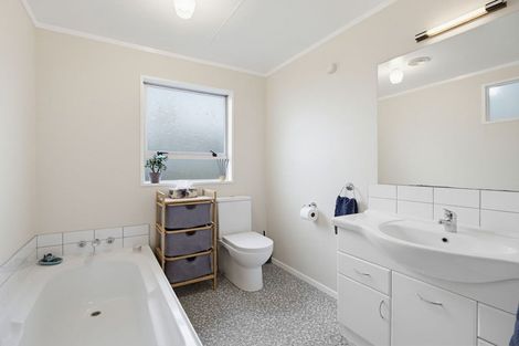Photo of property in 30 Wharfe Street, South Hill, Oamaru, 9400