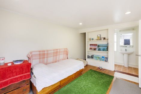Photo of property in 20 Franklin Avenue, Hokowhitu, Palmerston North, 4410