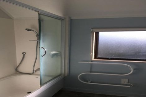 Photo of property in 5 Alister Way, Churton Park, Wellington, 6037