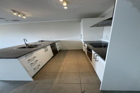 Photo of property in 146d Glengarry Road, Glen Eden, Auckland, 0602