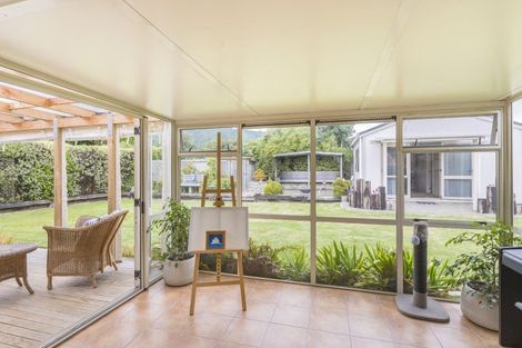 Photo of property in 3 Kanawa Street, Waikanae, 5036