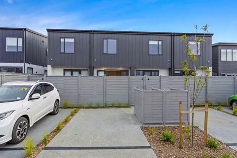 Photo of property in 24 Park Green Avenue, Rosehill, 2113