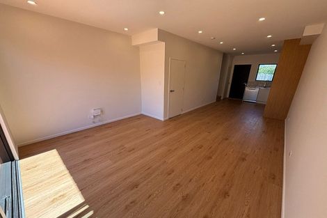Photo of property in 19 Ellesmere Crescent, Pakuranga Heights, Auckland, 2010