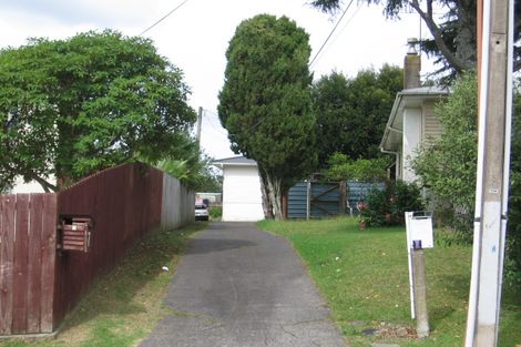 Photo of property in 2/7 Statesman Street, Henderson, Auckland, 0612