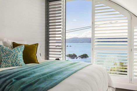 Photo of property in 491 Karaka Bay Road, Karaka Bays, Wellington, 6022