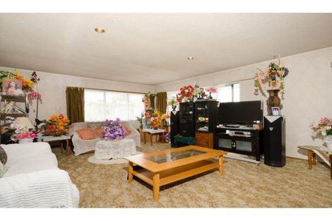 Photo of property in 46 Matuhi Rise, Henderson, Auckland, 0612