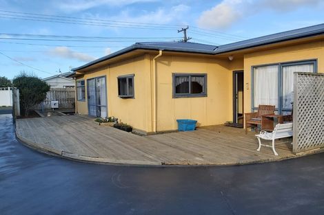 Photo of property in 58 Record Street, Fitzroy, New Plymouth, 4312