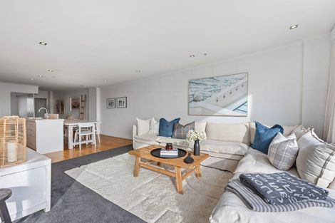 Photo of property in 310/332 Maunganui Road, Mount Maunganui, 3116