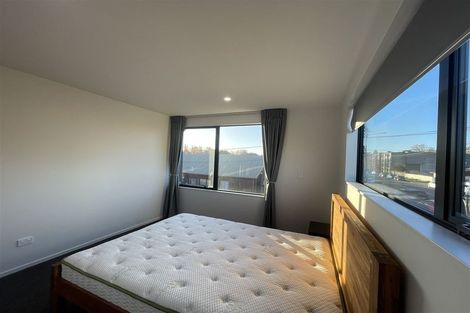 Photo of property in 2/63 Waimairi Road, Upper Riccarton, Christchurch, 8041