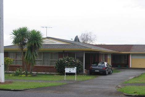 Photo of property in 3/10 Opaheke Road, Papakura, 2110