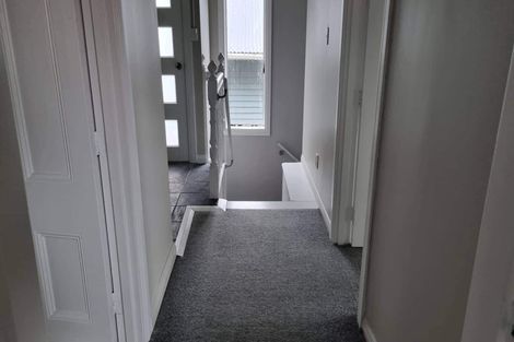 Photo of property in 39 Fraser Avenue, Johnsonville, Wellington, 6037