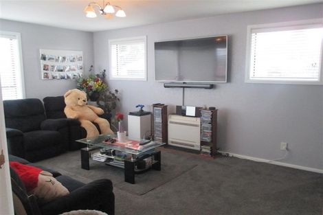 Photo of property in 22 Boston Avenue, Hornby, Christchurch, 8042