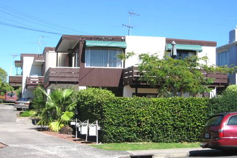 Photo of property in 1/31 Kokiri Street, Te Atatu South, Auckland, 0610