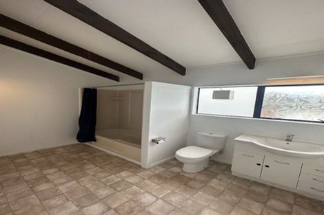 Photo of property in 2/4 Morton Avenue, Forrest Hill, Auckland, 0620