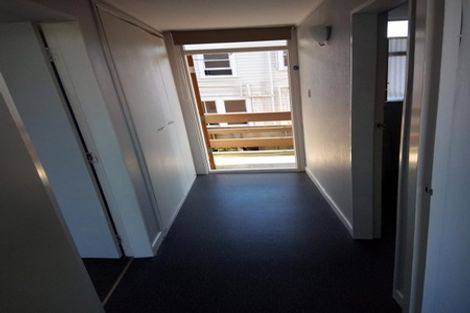 Photo of property in Beresford Apartments, 118u5 Russell Terrace, Berhampore, Wellington, 6023