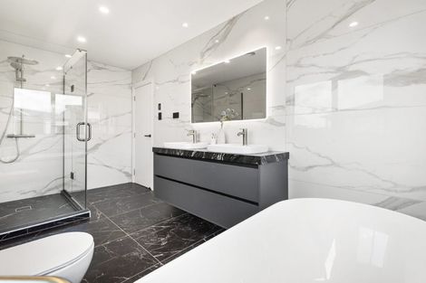 Photo of property in 2 Taku Close, Long Bay, Auckland, 0630