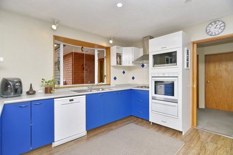 Photo of property in 66 Dunedin Street, Redwood, Christchurch, 8051