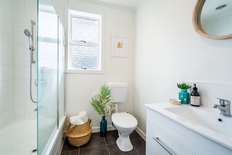 Photo of property in 1/8 Lancaster Road, Beach Haven, Auckland, 0626