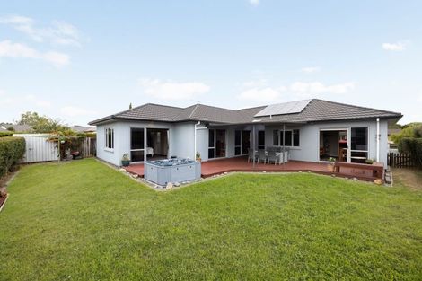 Photo of property in 13 Palliser Drive, Huntington, Hamilton, 3210