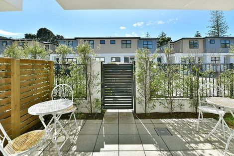 Photo of property in 4/445 Hibiscus Coast Highway, Orewa, 0931