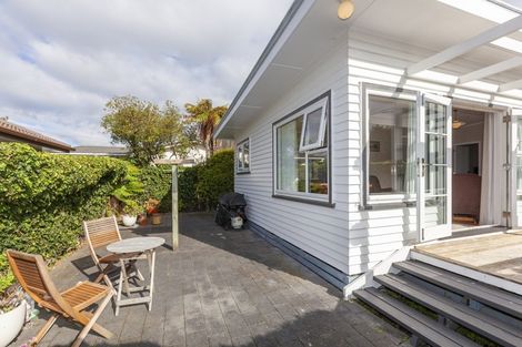 Photo of property in 52 Matatua Road, Raumati Beach, Paraparaumu, 5032