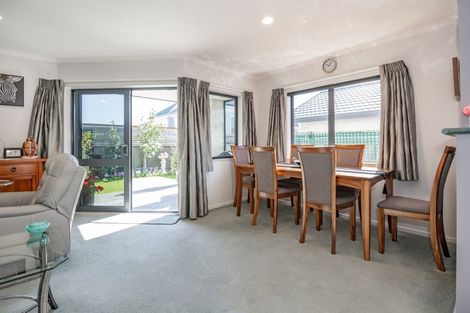 Photo of property in 304 Southampton Street West, Hastings, 4122