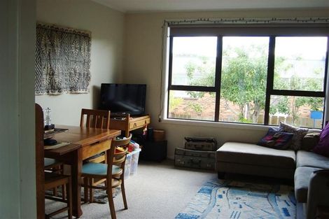 Photo of property in 65 Astley Avenue, New Lynn, Auckland, 0600
