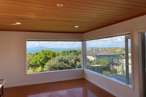 Photo of property in 9 Ballial Place, West Harbour, Auckland, 0618