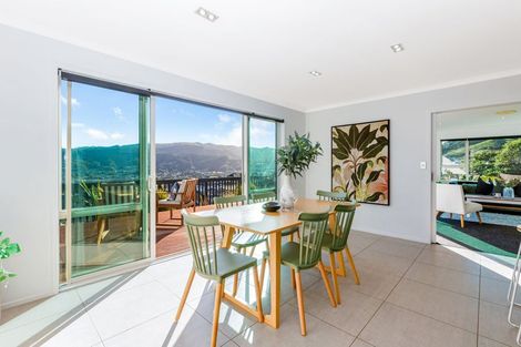 Photo of property in 26 Kilkelly Close, Tawa, Wellington, 5028