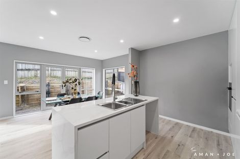 Photo of property in 5 Makora Road, Massey, Auckland, 0614