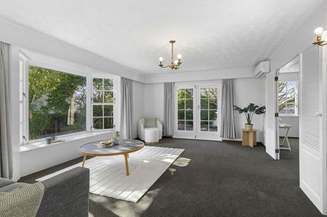 Photo of property in 27 Sunbrae Drive, Silverstream, Upper Hutt, 5019