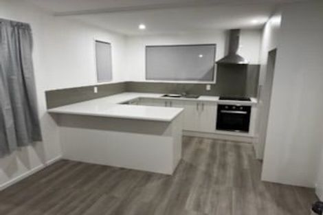 Photo of property in 9 Edwin Freeman Place, Ranui, Auckland, 0612