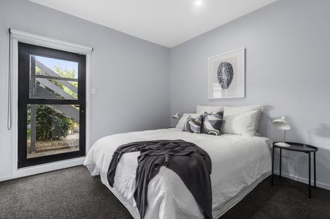 Photo of property in 8 Forsythe Place, Massey, Auckland, 0614