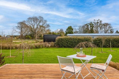 Photo of property in 56 Flint Road W, Stratford, 4332