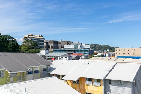 Photo of property in 5b/1 Hanson Street, Mount Cook, Wellington, 6021
