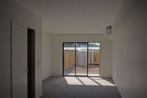 Photo of property in 6/66 Neil Avenue, Te Atatu Peninsula, Auckland, 0610