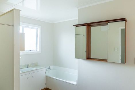 Photo of property in 1/51 Oldwood Street, Bishopdale, Christchurch, 8053