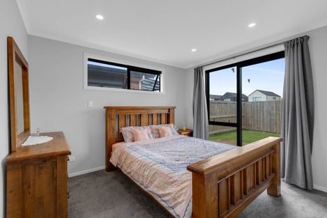 Photo of property in 8/16 Molesworth Street, Taita, Lower Hutt, 5011