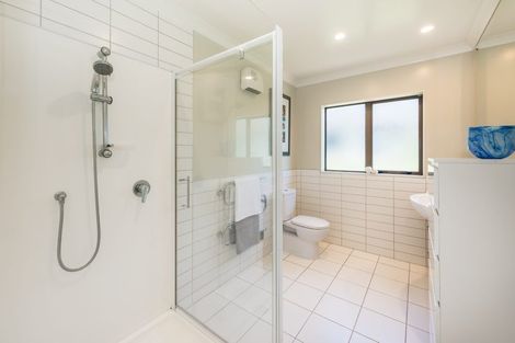 Photo of property in 5 Jade Lane, Paraparaumu, 5032