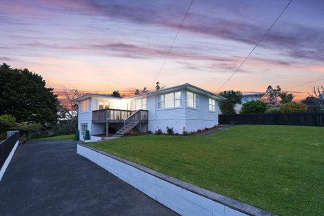 Photo of property in 7 Helena Street, Massey, Auckland, 0614