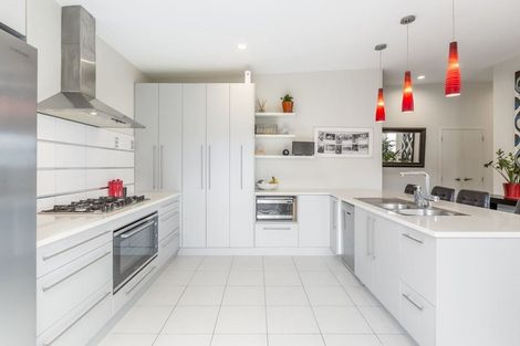 Photo of property in 24 Kittiwake Drive, Schnapper Rock, Auckland, 0632