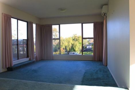 Photo of property in 91 Becroft Drive, Forrest Hill, Auckland, 0620