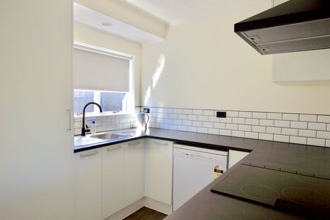 Photo of property in 64 Borich Road, Sunnyvale, Auckland, 0612