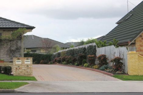 Photo of property in 31 Maghera Drive, East Tamaki Heights, Auckland, 2016