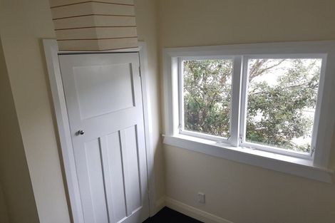 Photo of property in 15a Raine Street, Karori, Wellington, 6012